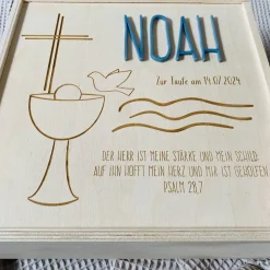Erinnerungsbox zur Taufe aus Holz – 20x20 cm – mit Name, Datum, Motiv und Taufspruch