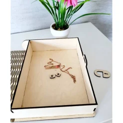 Erinnerungsbuch graviert und bedruckt aus Birkensperrholz – Persönliches Geschenk mit Gravur und Druck