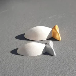 5er-Set Fische aus Beton als Tischdekoration für Kommunion