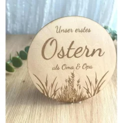 erstes Ostern als Oma und Opa Holzkarte aus langlebigem Lindenholz, als Andenken an das erste Ostern deines Babys