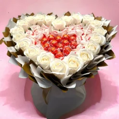 Essbarer Blumenstrauß - Raffaello Lindt Lindor und weißen Seifenrosen