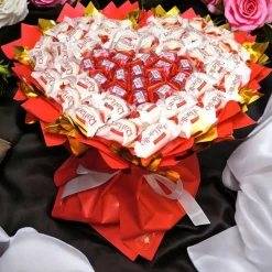 Essbarer Blumenstrauß mit Raffaello und Mon Cheri