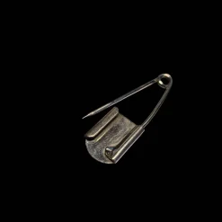 Exklusive Sicherheitsnadel fürs Western-Outfit mit Koralle und Türkisstein – 925 Sterling & Edelstahl