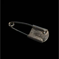 Exklusive Sicherheitsnadel fürs Western-Outfit mit Koralle und Türkisstein – 925 Sterling & Edelstahl