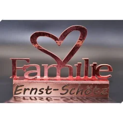 Familienaufsteller mit individueller Gravur für den Familiennamen