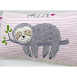 Faultierkissen Sloth Namenskissen Taufkissen Kuschelkissen Kindergartenkissen Geburtsgeschenk Kinderkissen Taufgeschenk