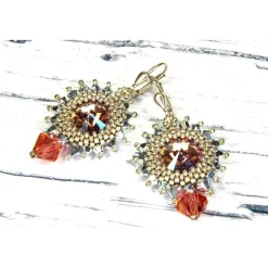 festliche silberfarbene ohrringe, brautschmuck hochzeit, weihnachten geschenk, beadwork, trend schmuck, glasperlen