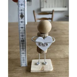 Figur mit Herz, Geschenk für liebe Freunde, kleines Mitbringsel, Holzfiguren