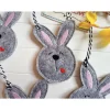 Filz Hasen Anhänger Osterdeko gestickt, Osterhase Ostern Geschenk, Frühlingsdeko Landhausstil