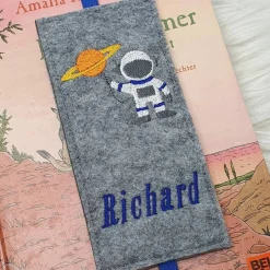 Filz-Lesezeichen Astronaut mit Name, Einschulungsgeschenk