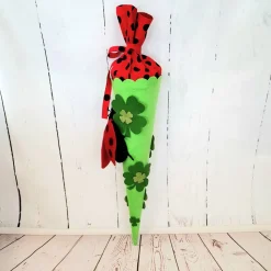 Filzschultüte Marienkäfer & Kleeblatt – Handgefilzt, 80 cm, Wolle, Einschulung