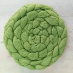 FILZUNTERLAGE in Maigrün aus 100%Wolle