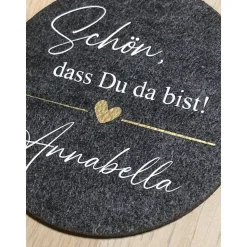 Filzuntersetzer personalisiert als Gastgeschenke - Schön dass du da bist für Hochzeit Feier Party Geburtstag JGA Taufe