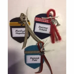Filz-Wappen, Trachten-Brosche , Namensschild, Namensträger, Wappen-Anstecker Wunschbeschriftung, personalisiert