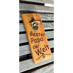 Flaschenöffner aus Vollholz zur Wandbefestigung