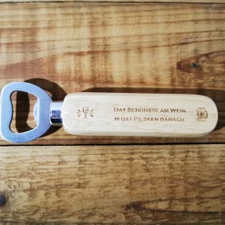 Flaschenöffner personalisiert – Bieröffner aus Buchenholz mit Lasergravur