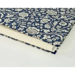 Fotoalbum XXL 30x30 cm – Handgemachtes Fotoalbum mit Carta Varese Blumenteppich blau