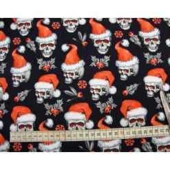 French Terry Sweat Totenkopf mit Nikolausmütze – Weihnachtstotenköpfe Meterware – Skulls Stoff nähen