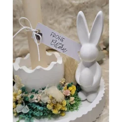 Frühlings- & Osterdeko aus Raysin mit Kerze, Hase und Trockenblumen – Handgemachtes Arrangement