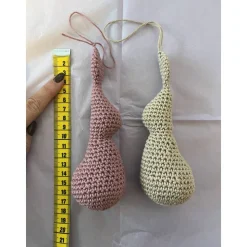 Frühlingsdeko Hase Anhänger Gelb beige braun rosa Osterhase Osterdekoration gehäkelt aus Baumwolle 16cm hoch