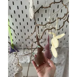 Frühlingsdeko Hase Anhänger Gelb beige braun rosa Osterhase Osterdekoration gehäkelt aus Baumwolle 16cm hoch