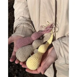 Frühlingsdeko Hase Anhänger Gelb beige braun rosa Osterhase Osterdekoration gehäkelt aus Baumwolle 16cm hoch