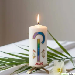 Friedenslicht Christi – Osterkerze handverziert mit Pax-Zeichen in Regenbogenfarben & Alpha/Omega