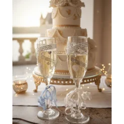 Frosted Hearts Hochzeitsgläser Set – Handverziert mit Strass, Herzen & Perlen – Geschenk zur Hochzeit & Verlobung