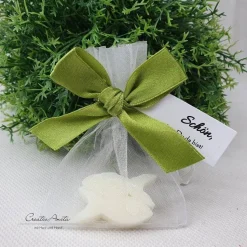 Gastgeschenk mit 2 Seifenfische - FISCHE NATUR - GRÜN-Olivgrün dekoriert - personalisiert