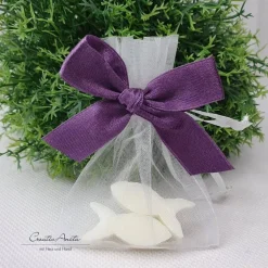 Gastgeschenk mit 2 Seifenfische - FISCHE NATUR - VIOLETT-Aubergine dekoriert - personalisiert