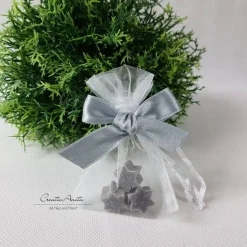 Gastgeschenk Seifensterne Christrose - GRAU - verpackt & dekoriert zur Konfirmation, Taufe, Weihnachten
