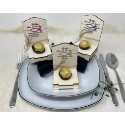 Gastgeschenke Kommunion personalisiert Halter Holz für Schokokugel, Gastgeschenk Taufe, Gastgeschenke Konfirmation,