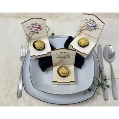 Gastgeschenke Kommunion personalisiert Halter Holz für Schokokugel, Gastgeschenk Taufe, Gastgeschenke Konfirmation,