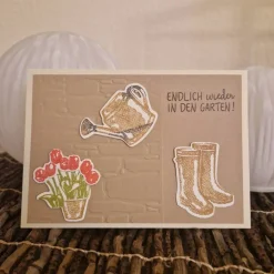 Geburtstagskarte / Garten / Gummistiefel / Gießkanne / blühende Blumen / Gummistiefel Geburtstagskarte