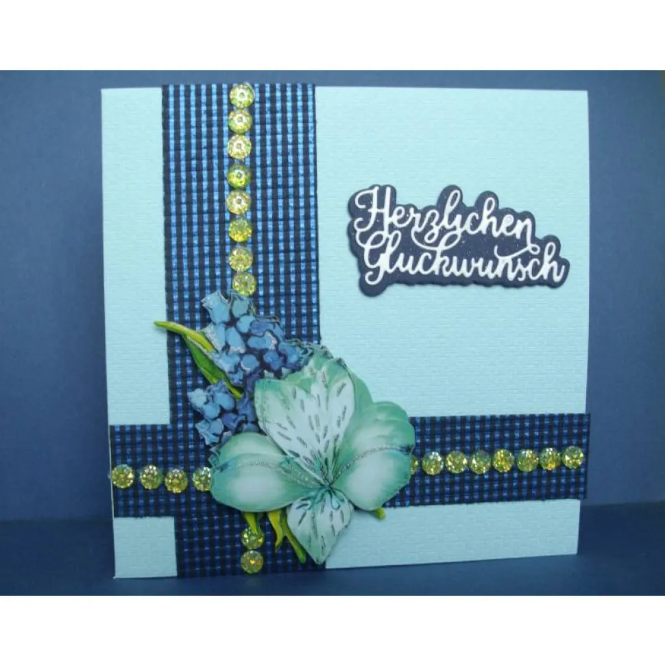 Geburtstagskarte für eine Frau in hellblau und dunkelblau mit blauer Blume