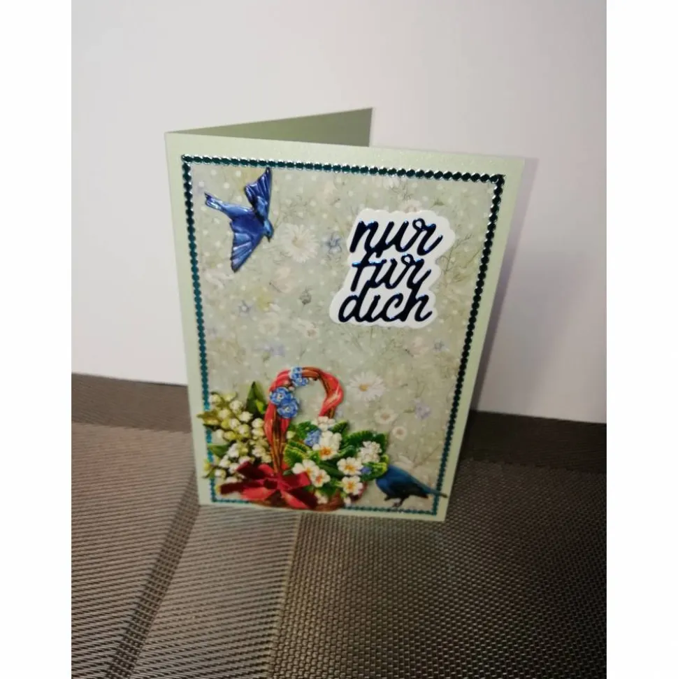 Geburtstagskarte für eine Frau, mint verspielt mit Blumen