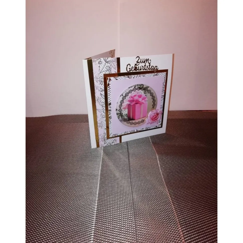 Geburtstagskarte für eine Frau in weiss/rosa