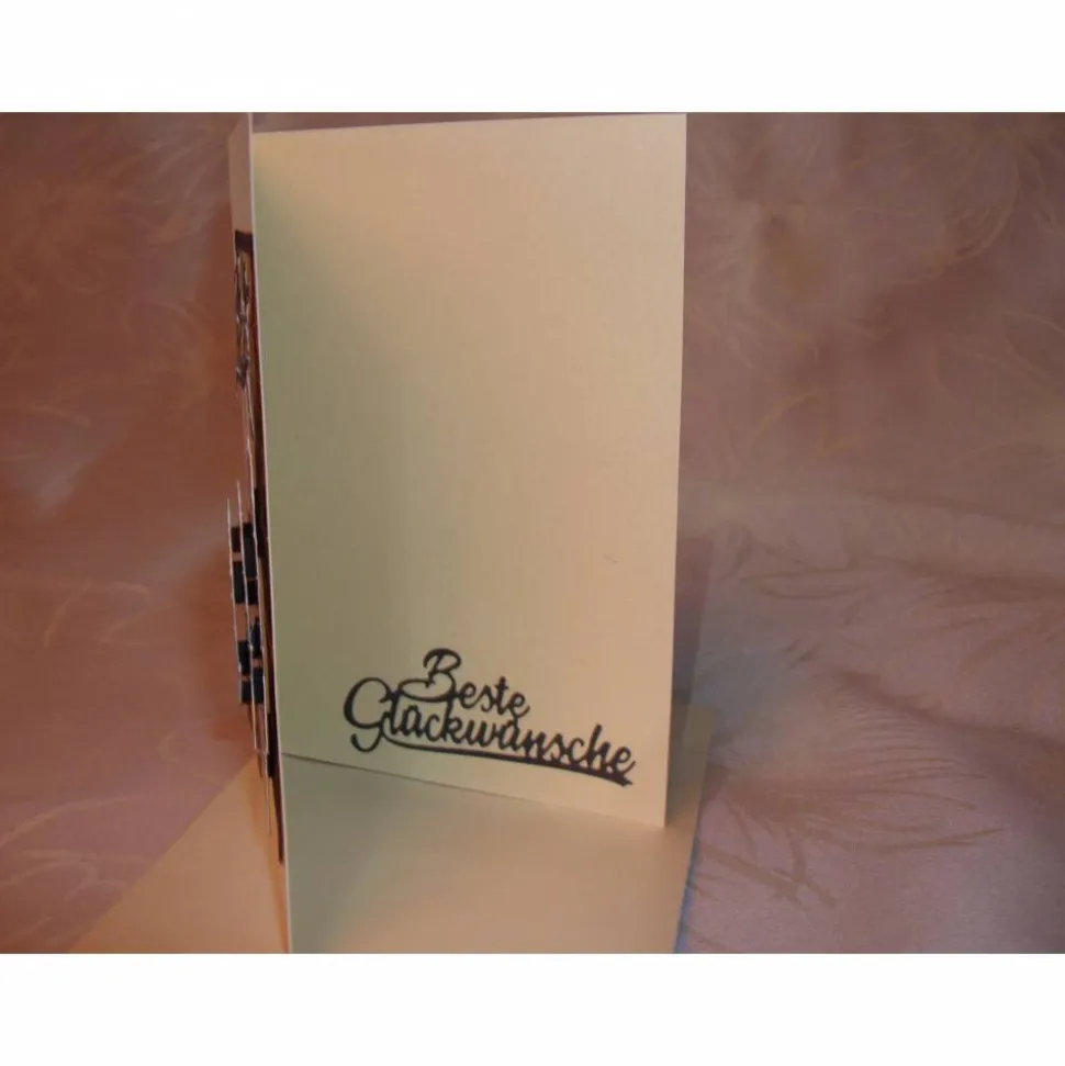 Geburtstagskarte mit Blumenvase für eine Frau