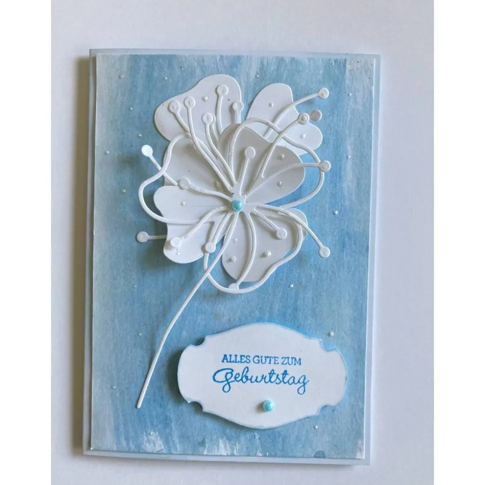 Geburtstagskarte mit Blumen Blau und hellblauen Perlen Handarbeit