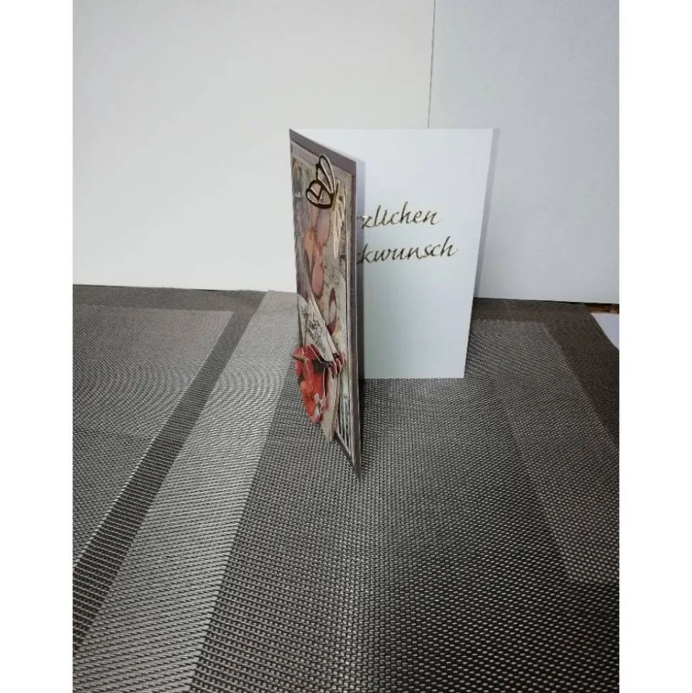 Geburtstagskarte mit einem Cello für eine Frau oder einen Mann