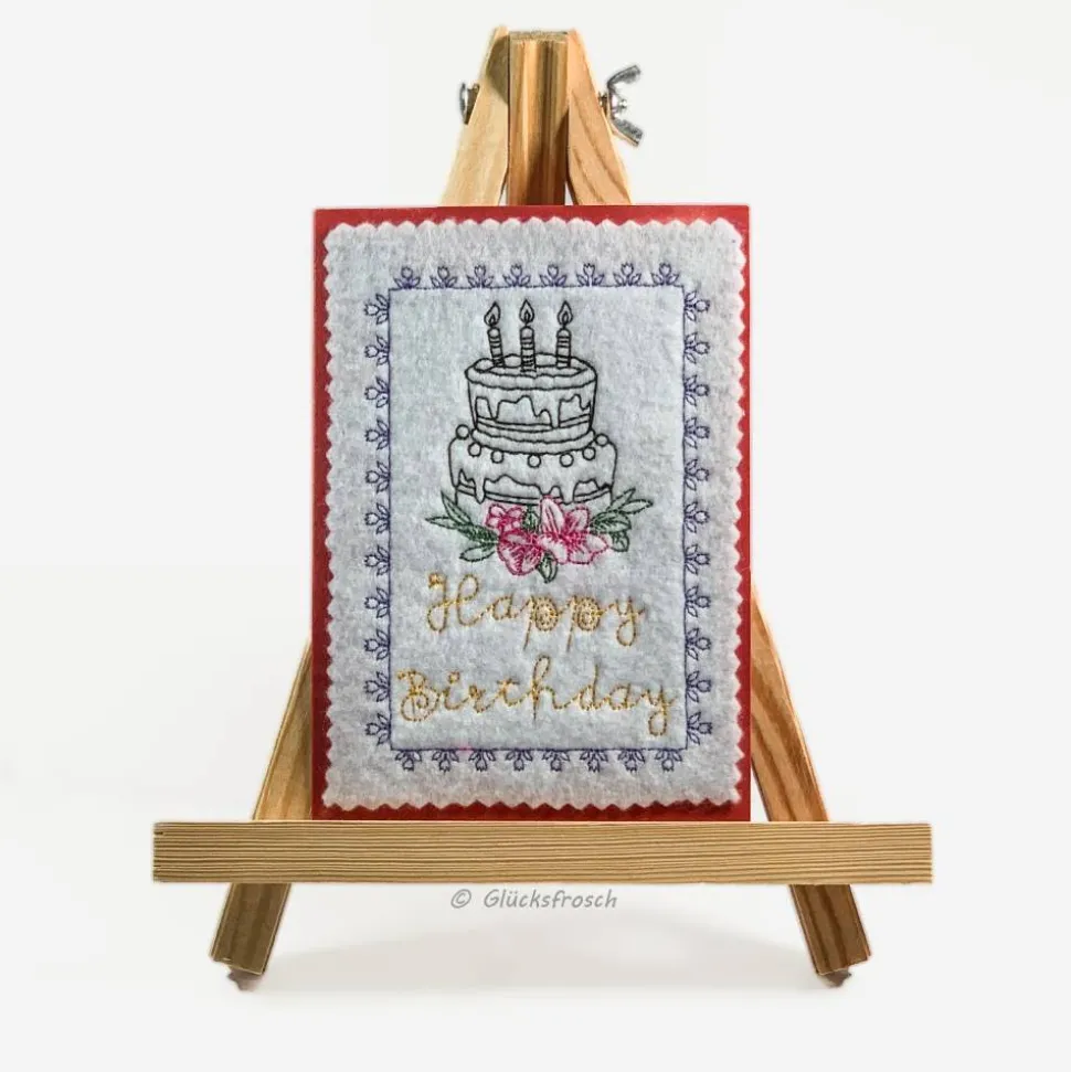 Geburtstagskarte mit gestickter Torte & Blumen auf Filz – Handgemacht & einzigartig