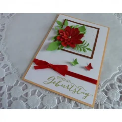 Geburtstagskarte mit großer Blüte und Satinband