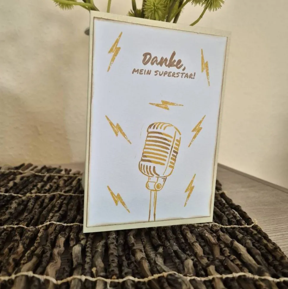 Geburtstagskarte Musiker / Superstar Geburtstagskarte / Microfon Design Karte / Geburtstag / Geburtstagskarte