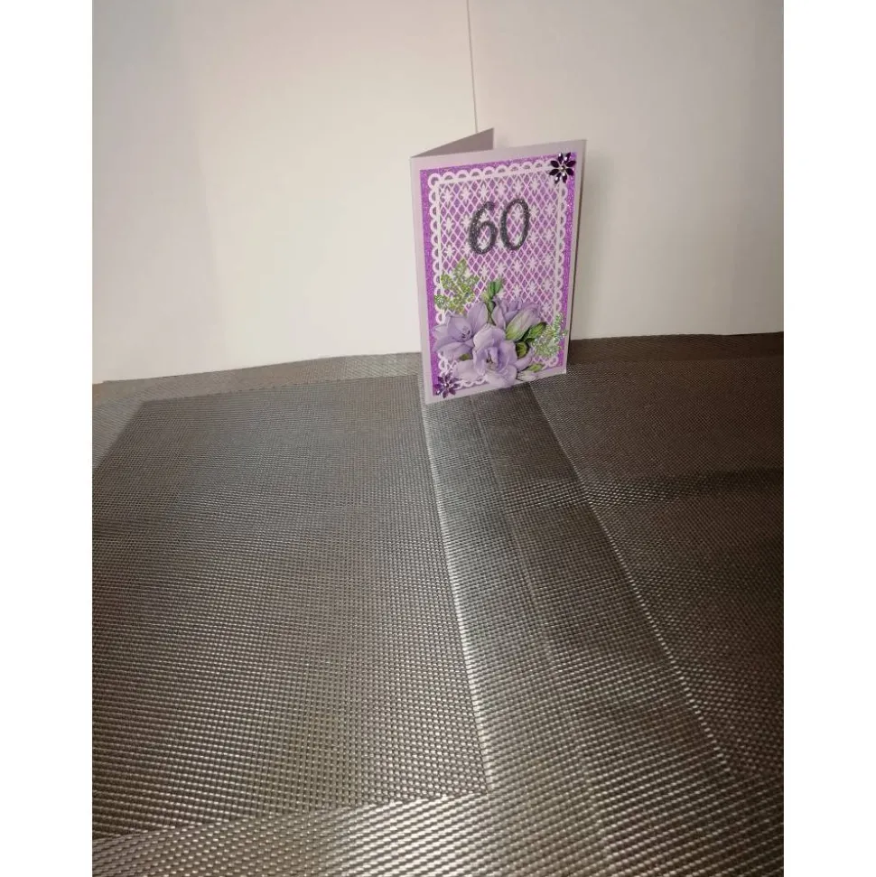 Geburtstagskarte zum 60 für eine Frau in lila