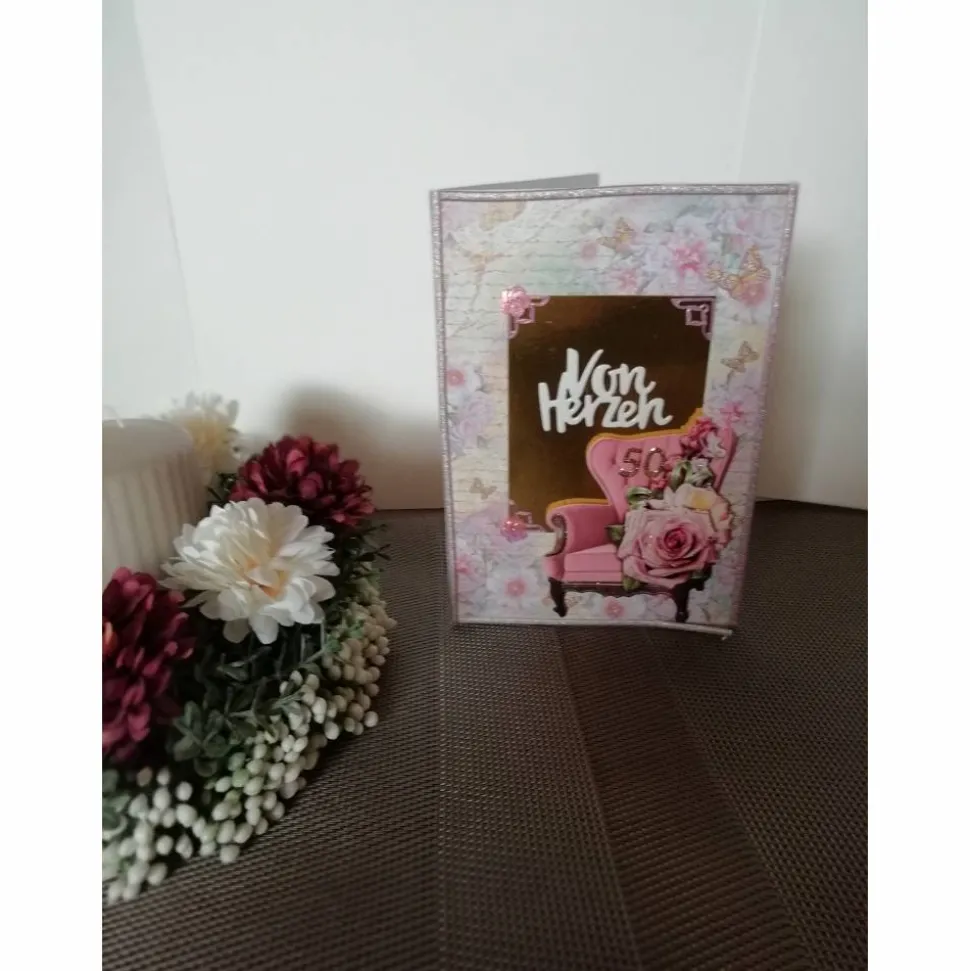 Geburtstagskarte zum 50.ten für eine Frau mit rosafarbenen Rosen