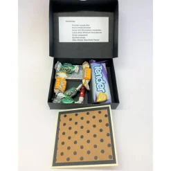 Geburtstagskuchen Bausatz – Handgemachte Geschenkverpackung 12x10x3 cm aus Tonkarton