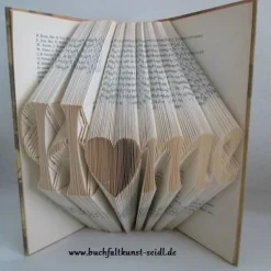 gefaltetes Buch "Home" als Geschenk, z.B. für Geburtstag / Weihnachten / Wohnungseinweihung, oder als Dekoration