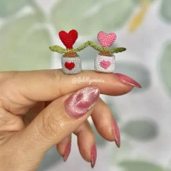 Gehäkelte Mini Herzpflanze im Topf (microcrochet)