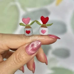 Gehäkelte Mini Herzpflanze im Topf (microcrochet)