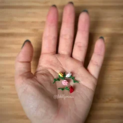 Gehäkelte Mini Rose im Glasflakon - Einzigartiges Geschenk zur Hochzeit, zum Valentinstag oder Geburtstag